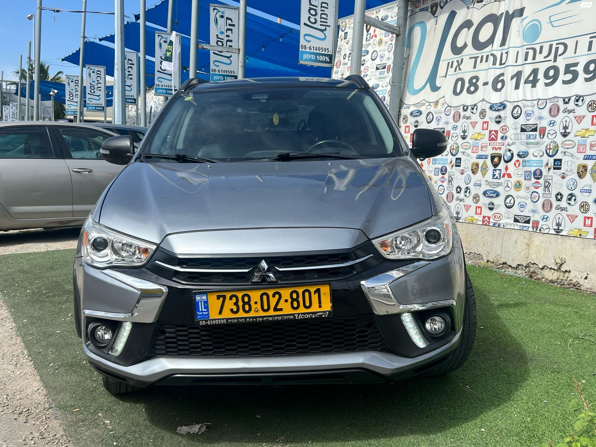 מודעת רכב מיצובישי ASX