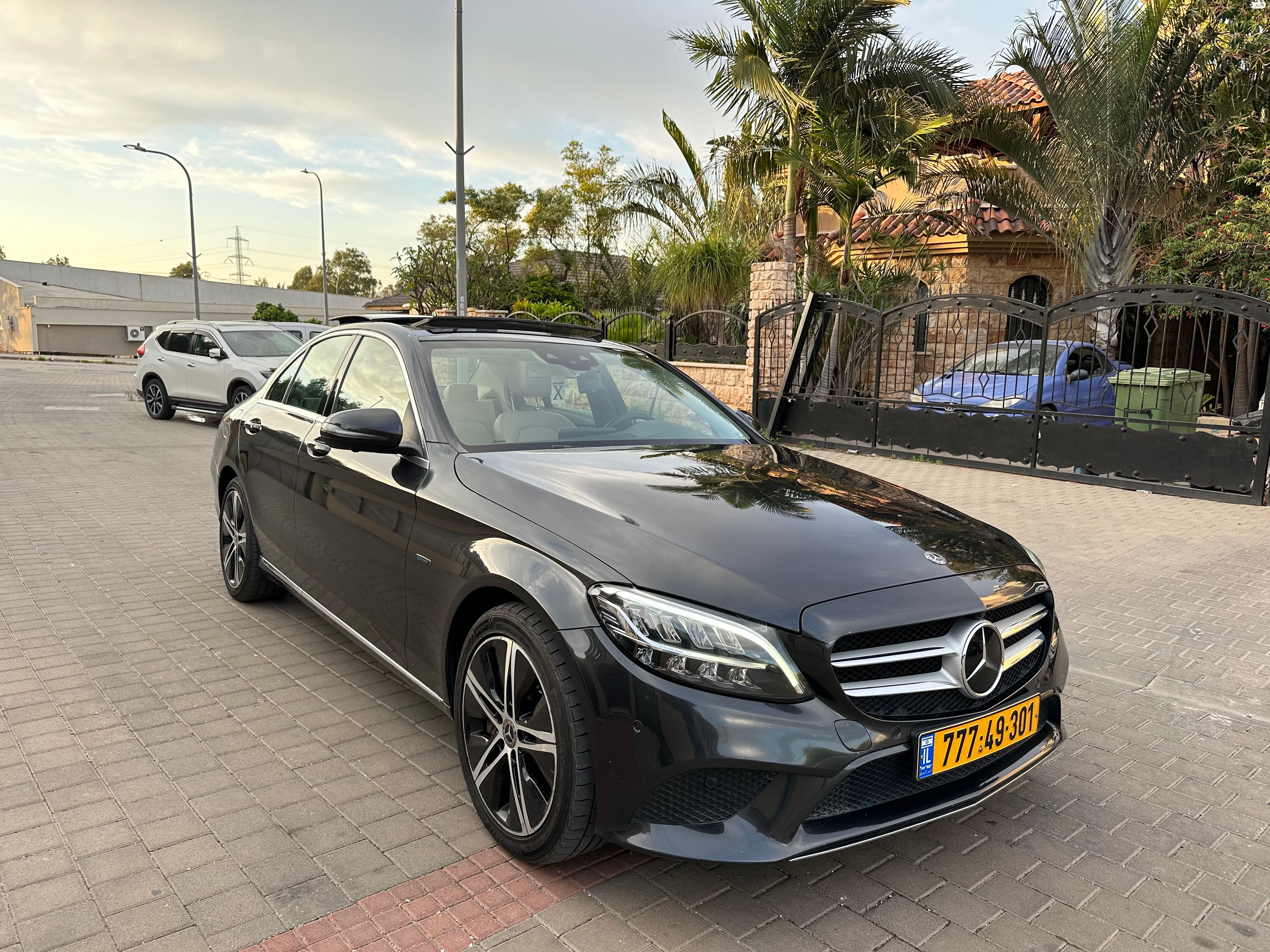 מודעת רכב מרצדס-בנץ C-class
