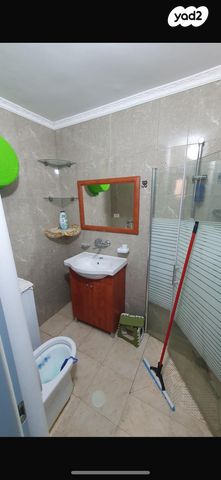 דירה, בבא סאלי 105, פרחי ארצנו, דימונה