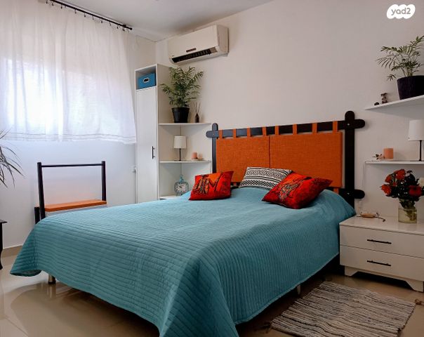 דו משפחתי, ציפורי 6, קצרין