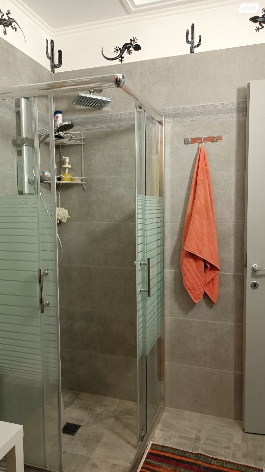 דו משפחתי, ציפורי 6, קצרין