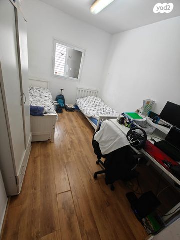 דירה, הר הצופים, רחובות ההולנדית, רחובות