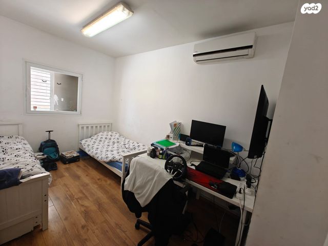 דירה, הר הצופים, רחובות ההולנדית, רחובות