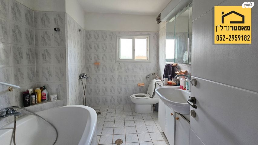 בית פרטי/ קוטג', נאות הדרים, גן יבנה