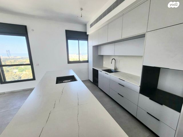 גג/ פנטהאוז, הרצליה