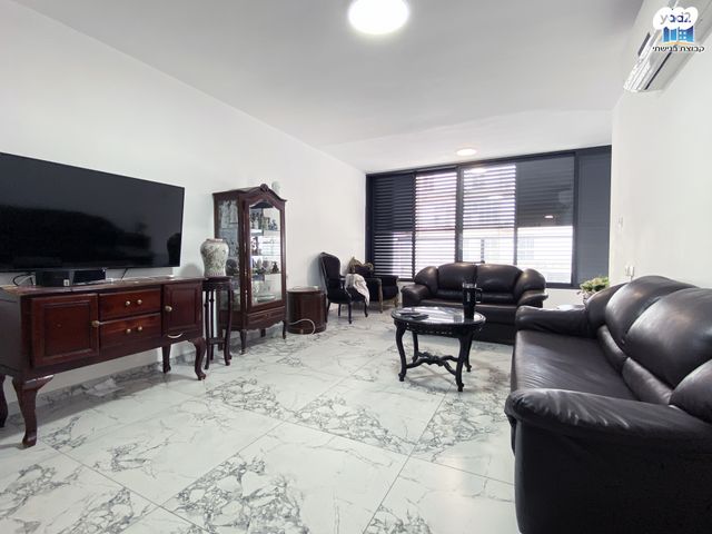 דירה, אלמליח 3, עצמאות יוספטל, בת ים