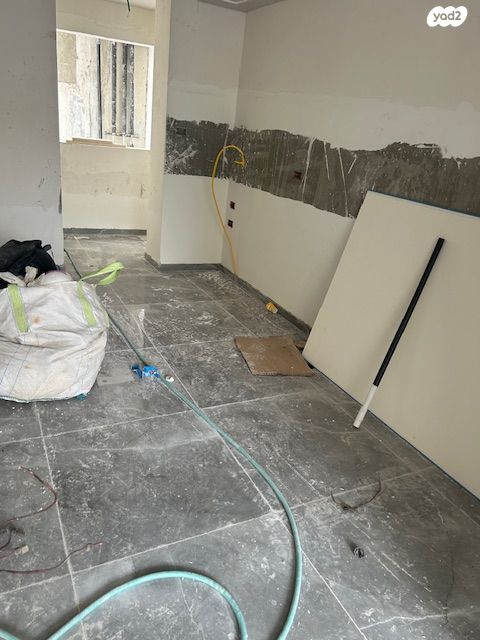 דירת גן, מבוא הכרכום, רובע ח', אשדוד