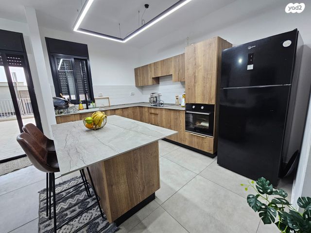 דירת גן, ערד