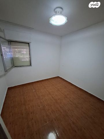 דירה, א.ס. לוי, בן גוריון, רמלה