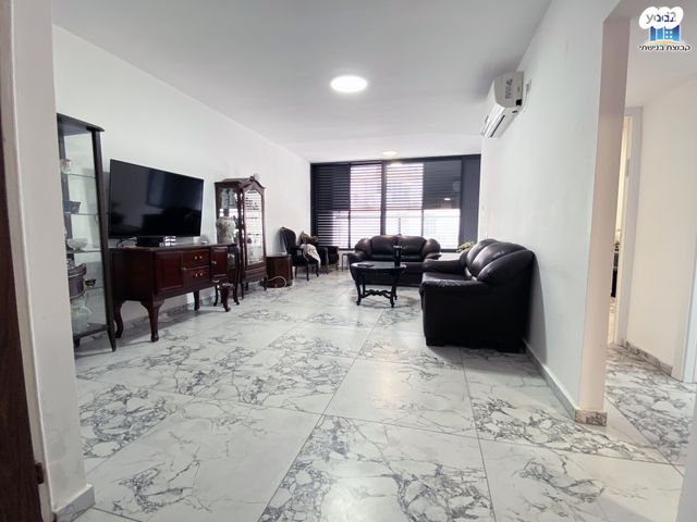 דירה, אלמליח 3, עצמאות יוספטל, בת ים