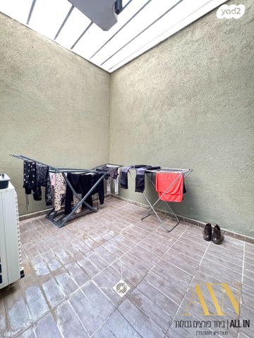 דירת גן, הרבי מלובאוויטש 19, השחר, דימונה