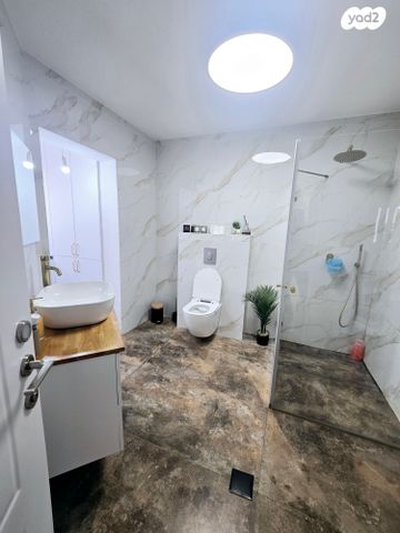 דירה, חטיבת הראל, נאות יצחק, לוד