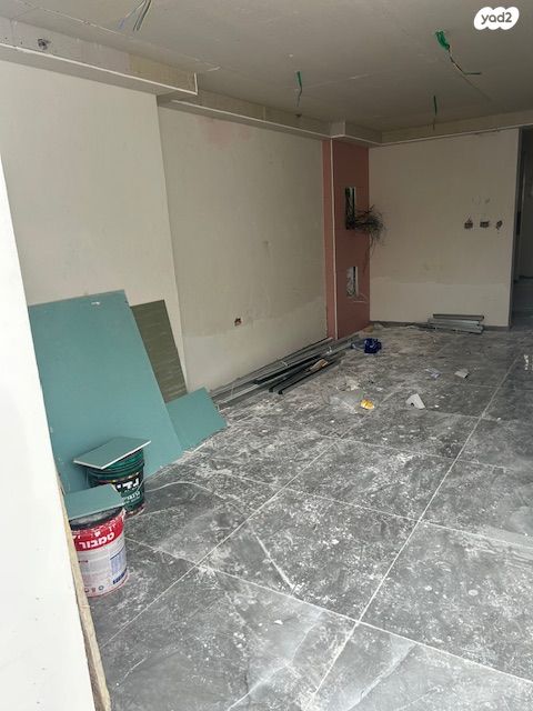 דירת גן, מבוא הכרכום, רובע ח', אשדוד