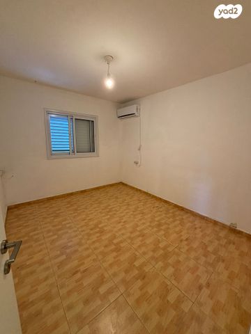 דירה, רחבת רד"ק, שכונה י"א, באר שבע