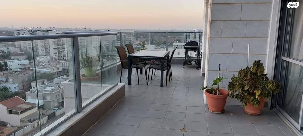 הרב שלום שבזי 