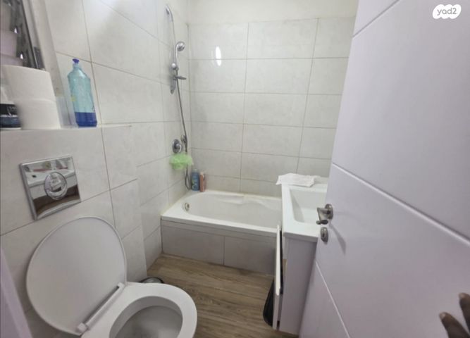 דירה, מעלה אדומים