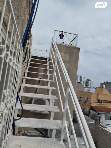 גג/ פנטהאוז, הקוממיות 61, הקוממיות, קרית גת