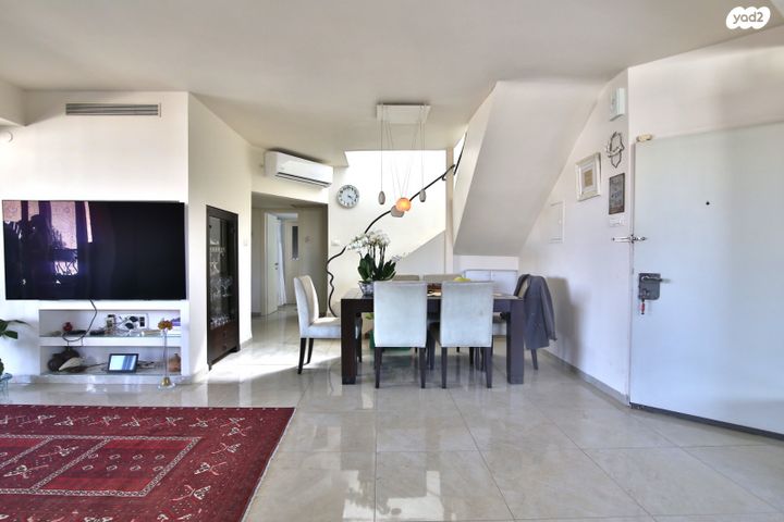 גג/ פנטהאוז, הנוטר, קרית חיים מזרחית, חיפה