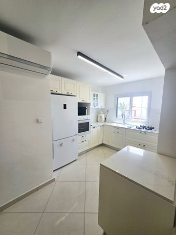 דירה, חטיבת הראל, נאות יצחק, לוד