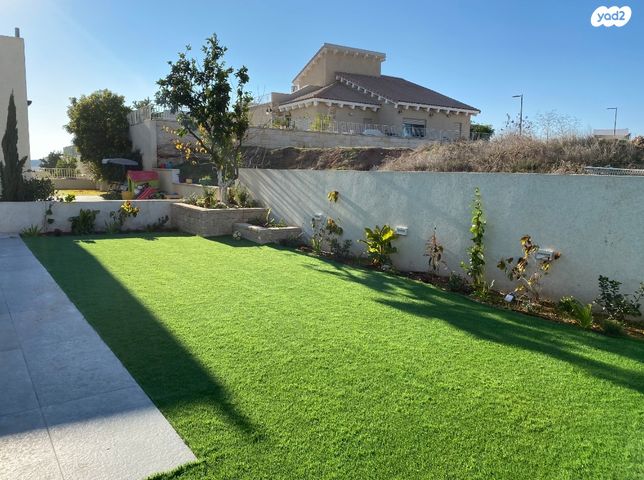 בית פרטי/ קוטג', מיתר / כרמית