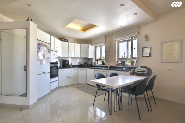 גג/ פנטהאוז, הנוטר, קרית חיים מזרחית, חיפה