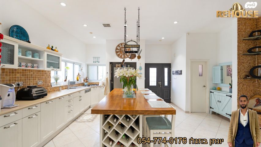 בית פרטי/ קוטג', שביל הגפן, בת הדר, בת הדר