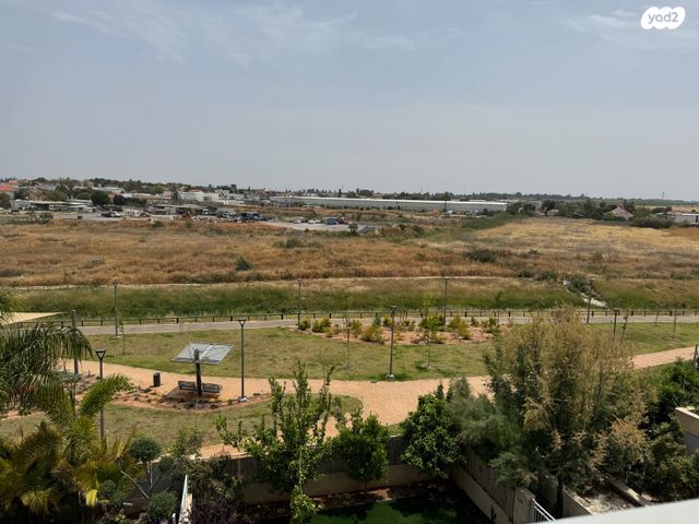 דירה, שדרות הרצל, נאות שמיר, יבנה