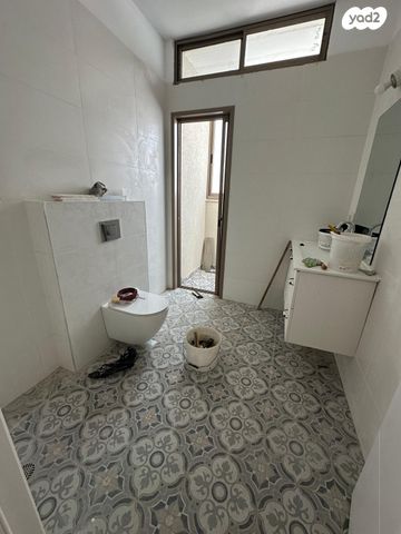 בית פרטי/ קוטג', דרך העצמאות, גבעת הפרחים, בנימינה גבעת עדה