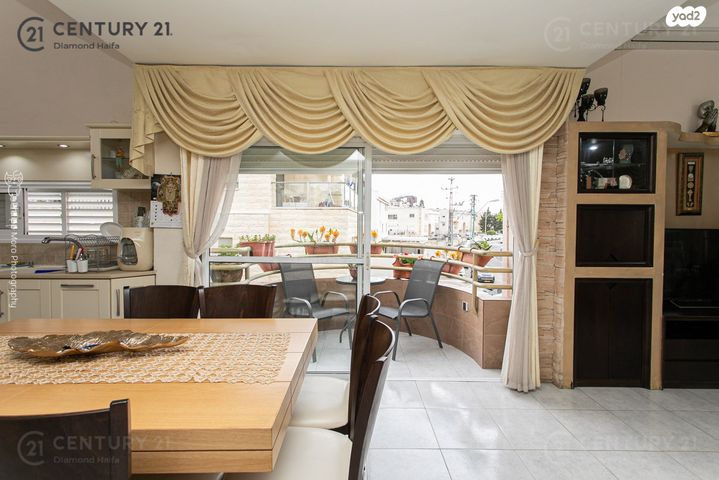 דופלקס, זאב שוהם, נעמ"ת, חיפה