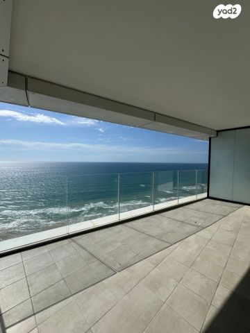 רוטשילד עצמאות