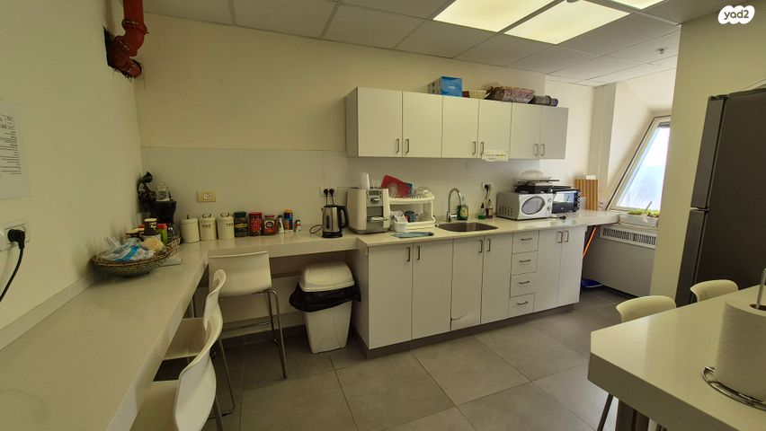 קליניקות, רציף הרברט סמואל, כרם התימנים, תל אביב יפו