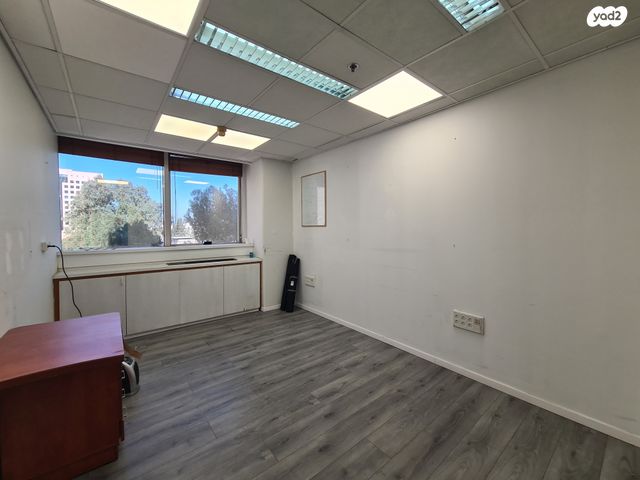 משרדים, רמת גן