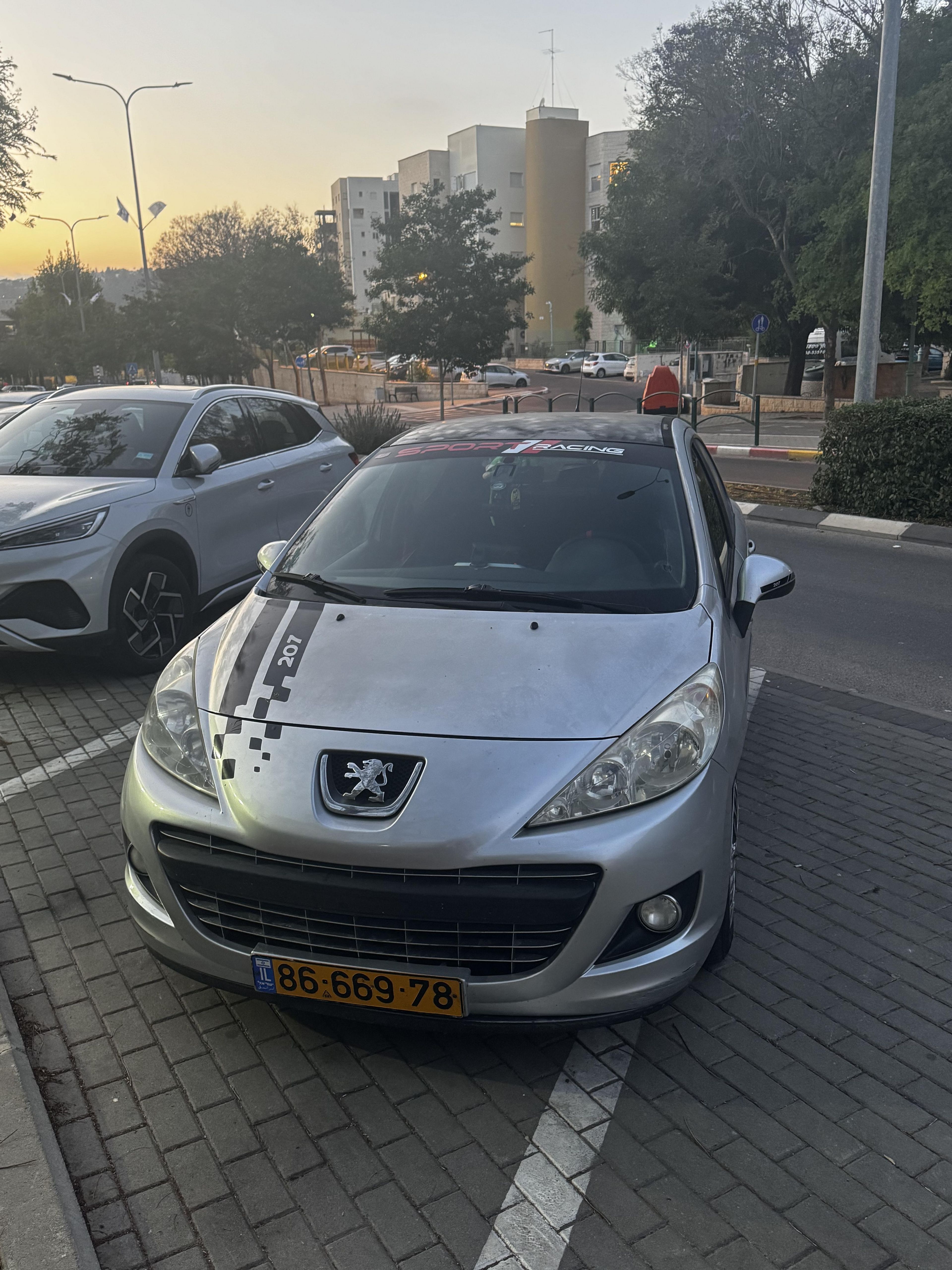 מודעת רכב פיג'ו 207