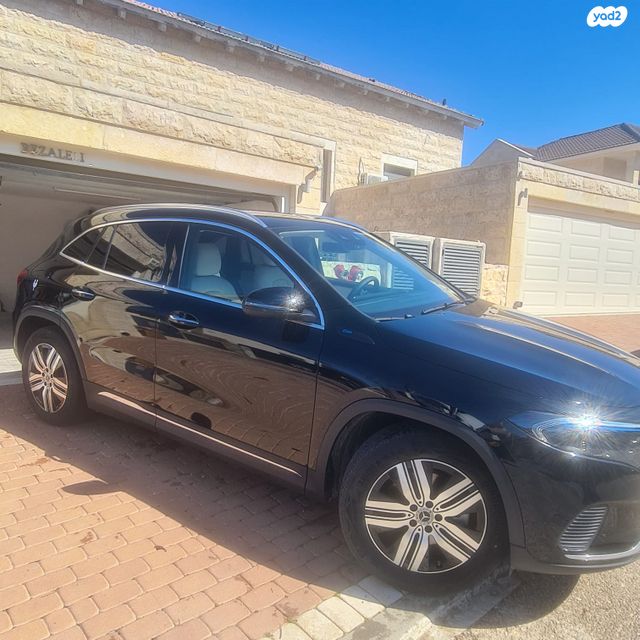 מרצדס-בנץ EQA