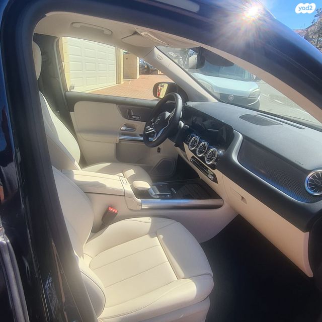 מרצדס-בנץ EQA