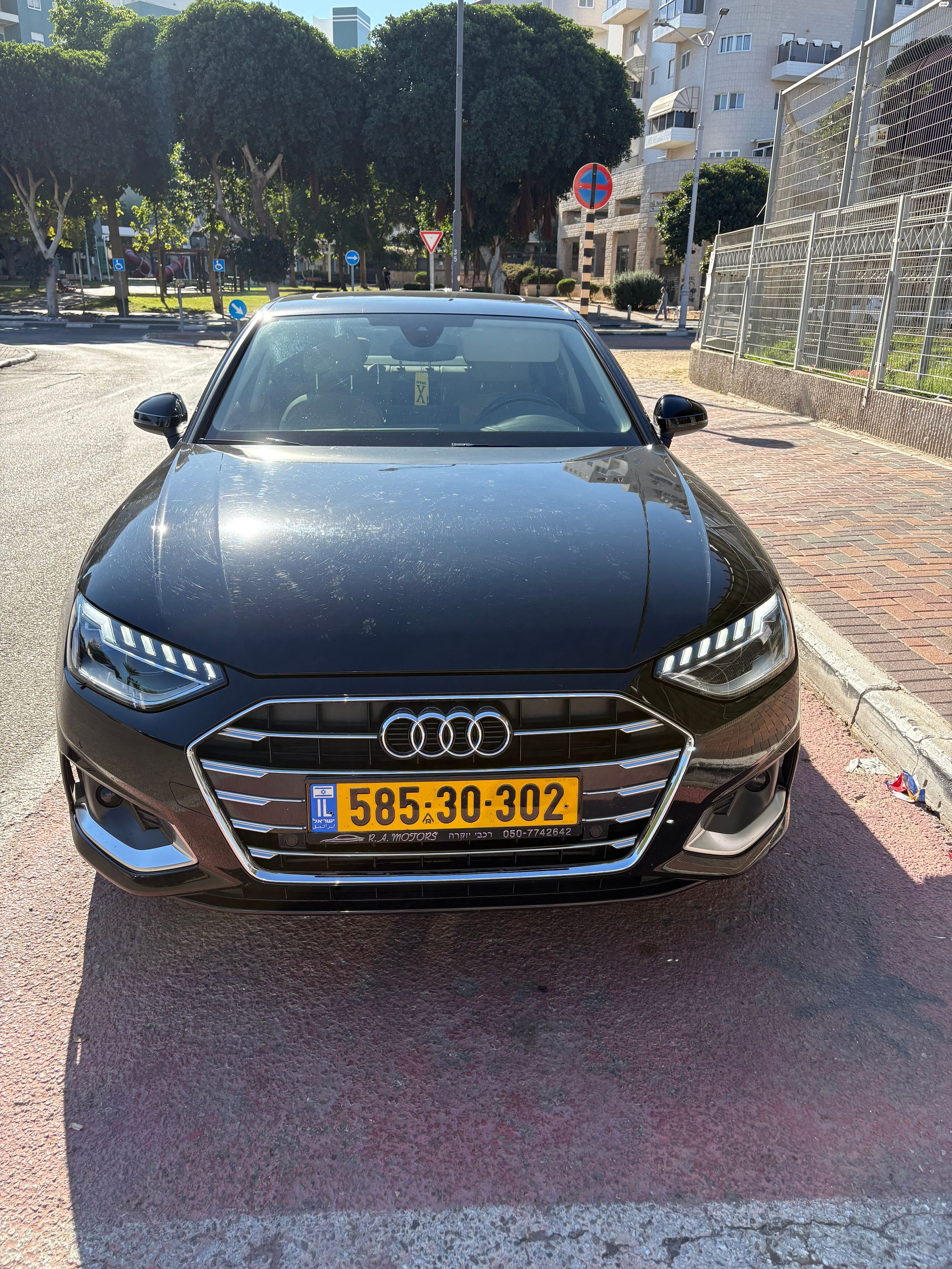 מודעת רכב אאודי A4