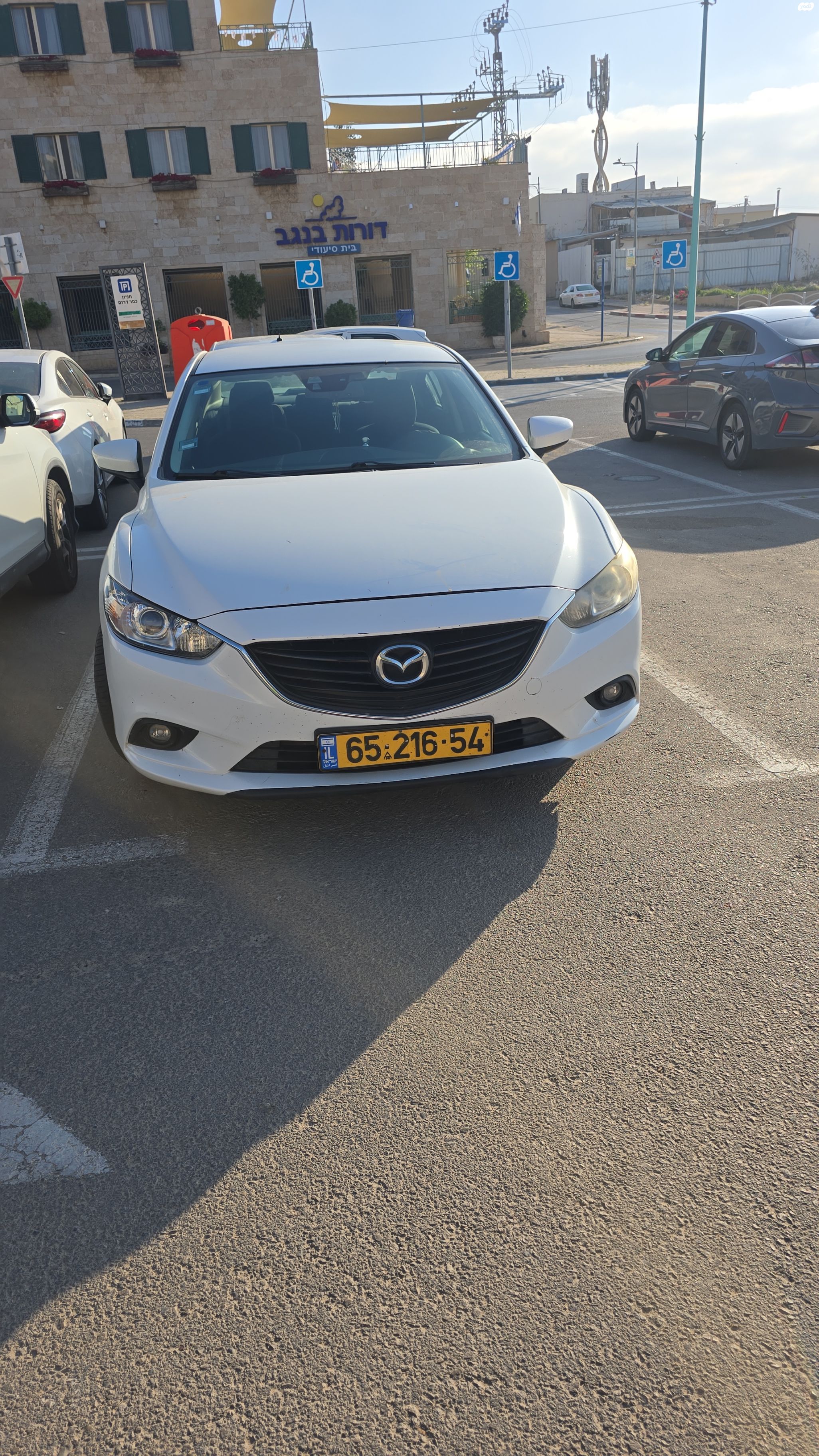 מודעת רכב מאזדה 6
