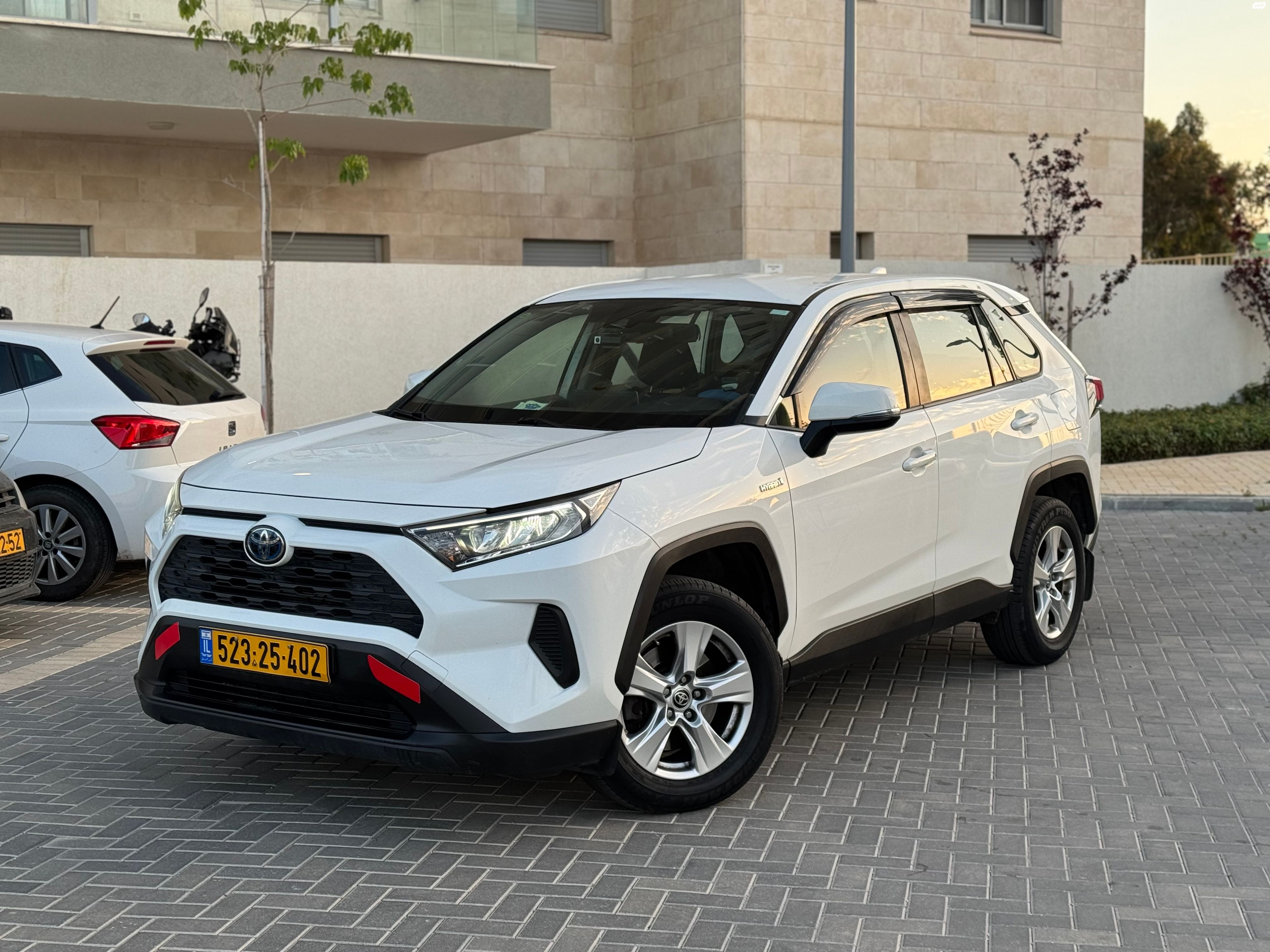 מודעת רכב טויוטה RAV4