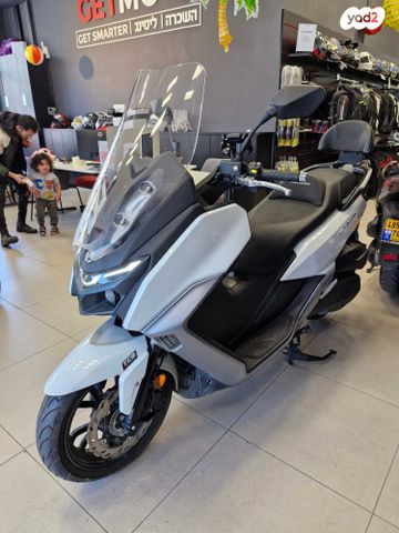 מודעת רכב סאן יאנג מקסים 400