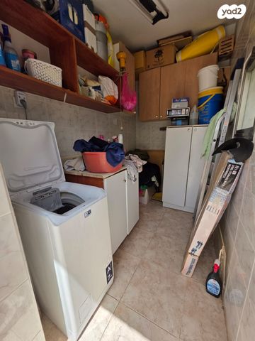 דו משפחתי, מעוף, ערד