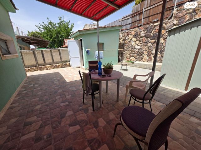 דו משפחתי, מעוף, ערד