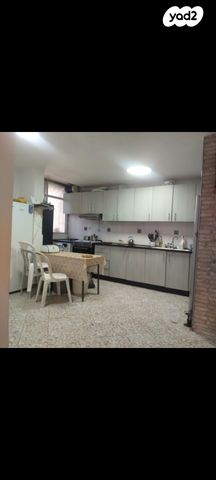 דירה, רבקה ומרדכי גובר 4, וייצמן, קרית מלאכי