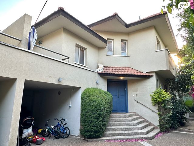 בית פרטי/ קוטג', הנרייטה סולד, קזן, רעננה