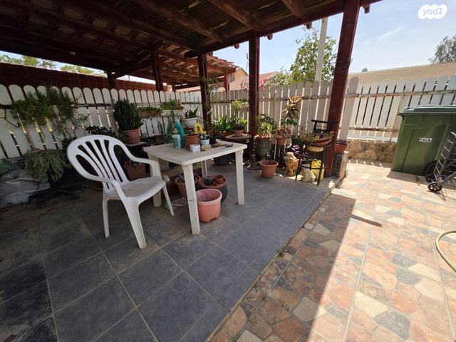 דו משפחתי, מעוף, ערד