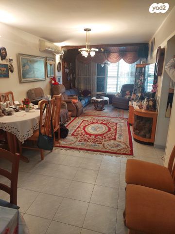 גבעת התחמושת 6