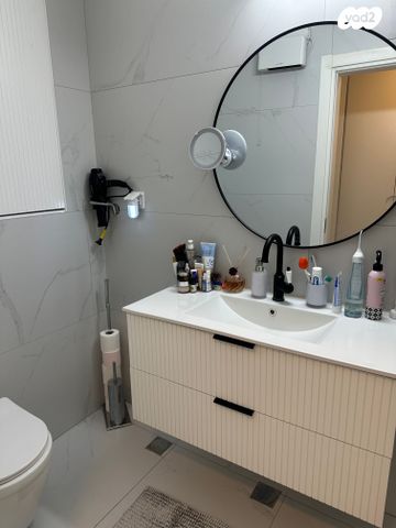 דירה, הפקאן, הפרפר, קרית ביאליק