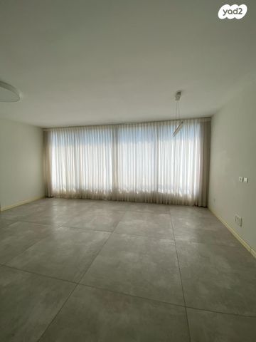 דופלקס, ליסין, הצפון החדש - כיכר המדינה, תל אביב יפו