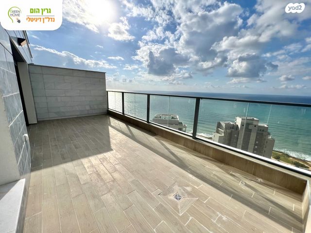 גג/ פנטהאוז