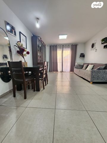 דירה, שוהם, אבני חן, חריש