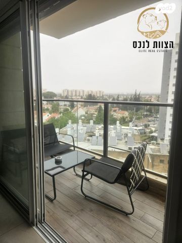 דירה, דרך העצמאות, ליבת העיר, יהוד מונוסון